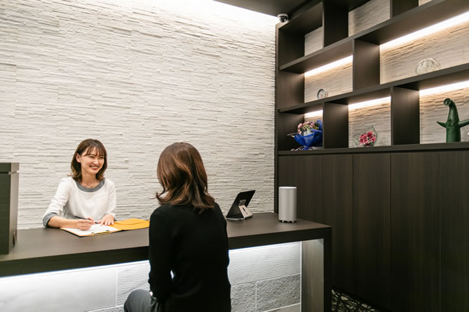 ご来店 〜本町駅1分心斎橋駅5分〜