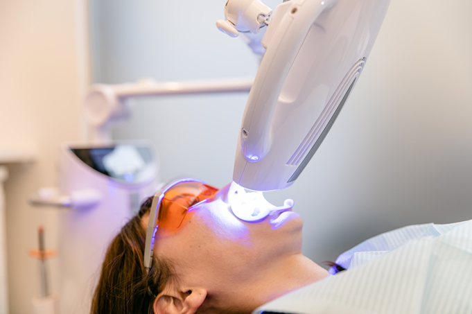 カウンセリング 〜プロの診断で理想の白さへ〜